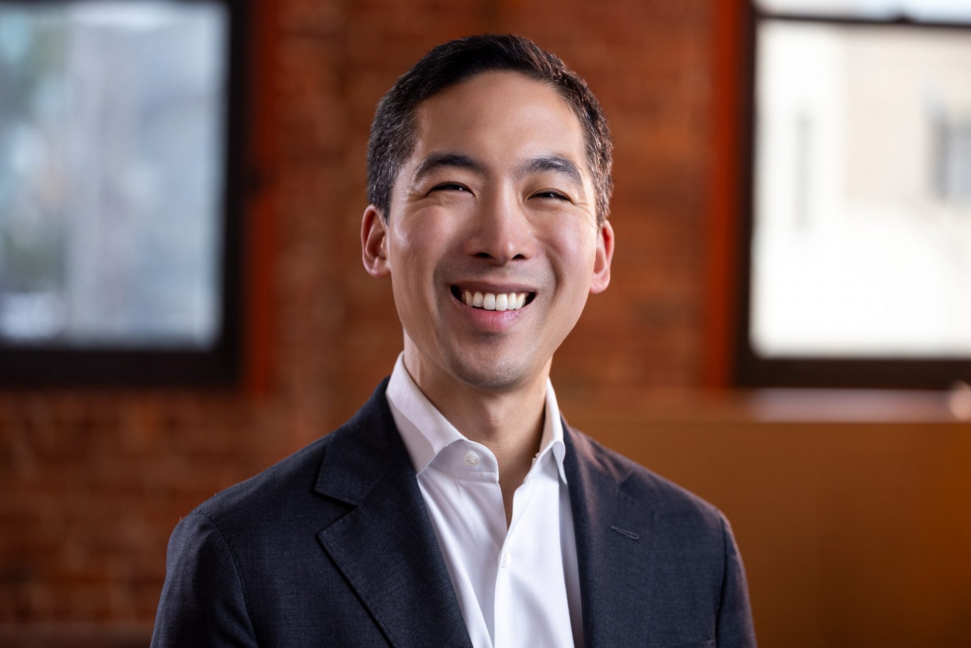 Through the Lens of Personal Memoir: Amy Zhou Interviews EDDIE AHN